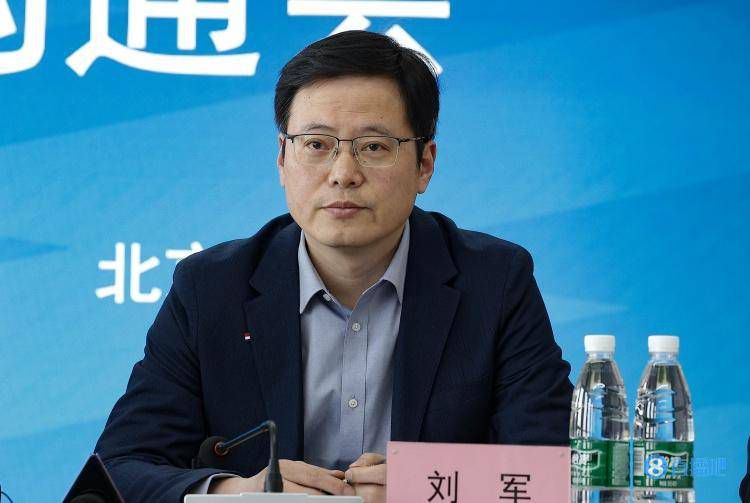 年轻的妻子交换丈夫